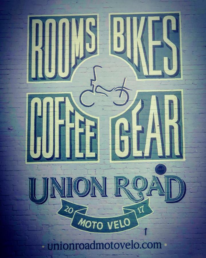 Union Road Moto Velo Accommodation Crediton Eksteriør bilde